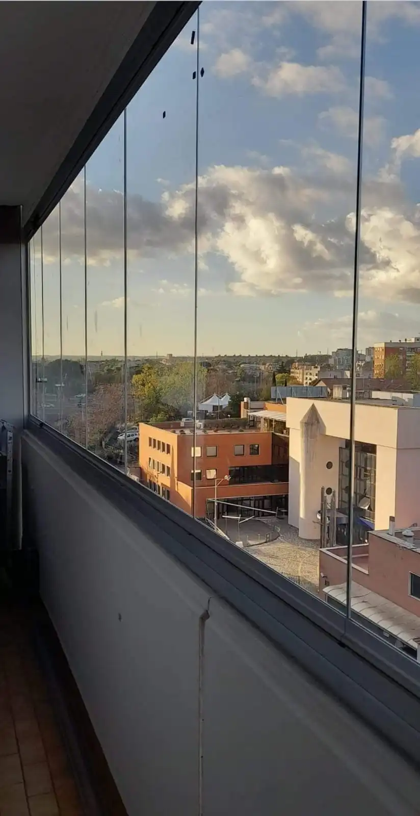 VEPA vetrata panoramica su balcone