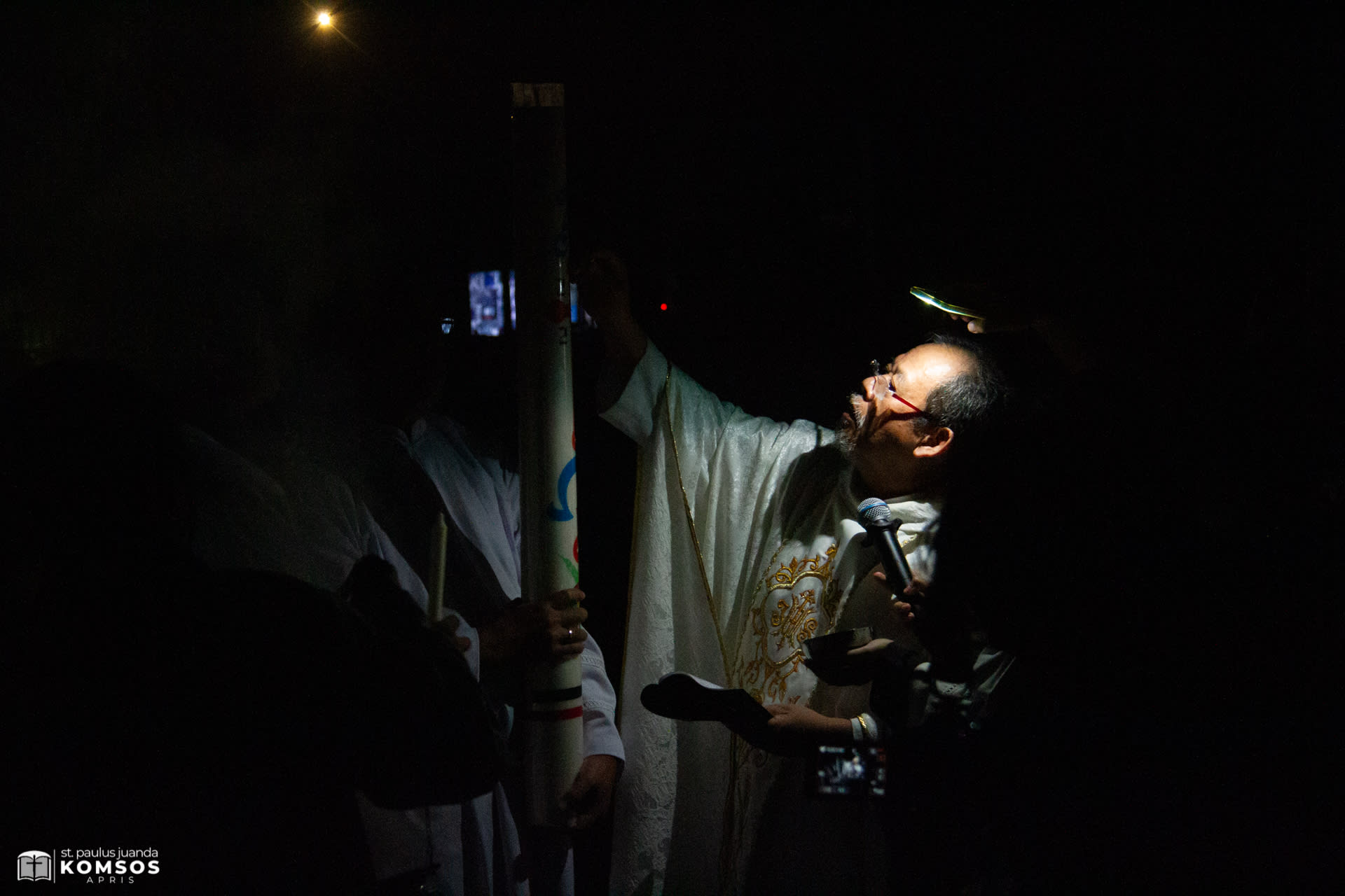 VIGILI PASKAH, 04 APRIL 2026 - 21.00 WIB