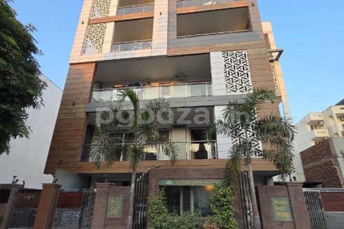 Cloud Nine Pg in Sector 43, Gurugram
