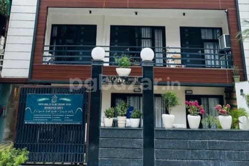 Monark girls pg in Sector 126, Noida