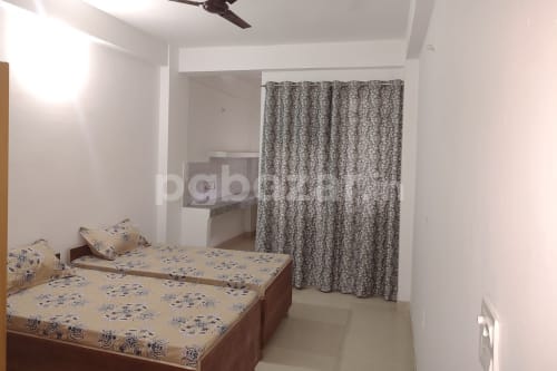 Sky homes pg in Sector 44, Noida