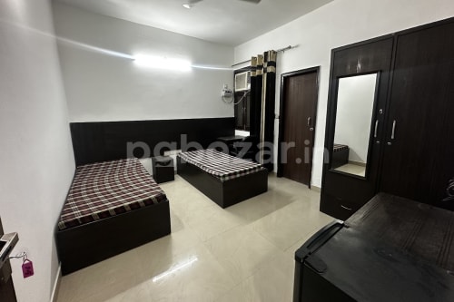 Homestead Girl's PG in Sector 126, Noida