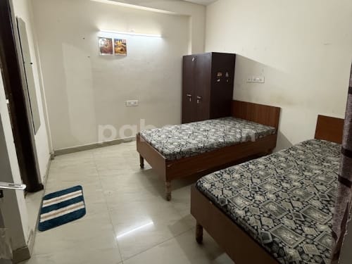 Royal Rooms PG in Sector 21, Gurugram — photo 2