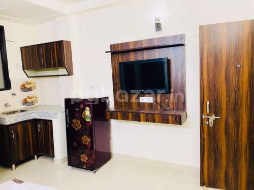 V S House Pg in Sector 24, Gurugram — photo 4