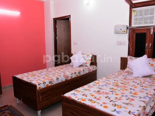 Xact home PG ( Wuhan Girls) in Sector 126, Noida — photo 3