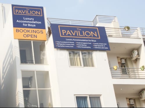 The pavilion luxury accommodation in Sector 126, Noida — photo 5