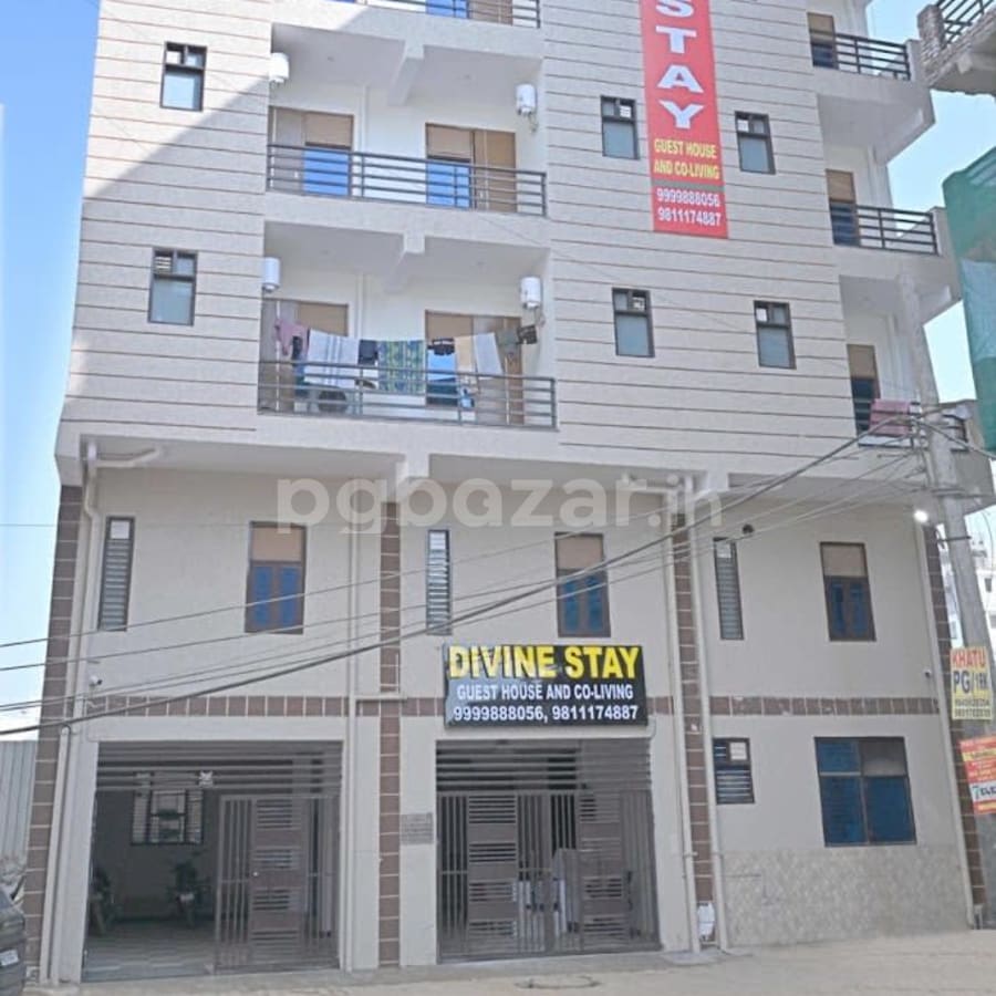 Divine Stay in Sector 69, Gurugram — photo 1