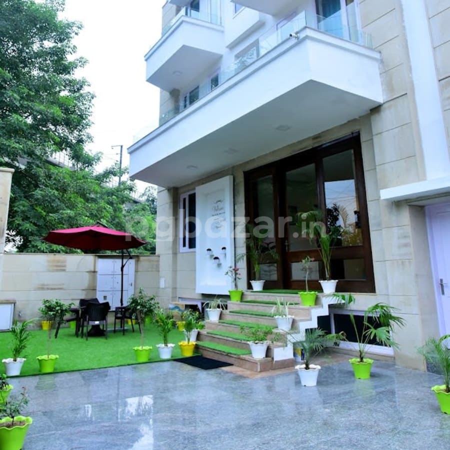 Nirvana Pg in Sector 28, Gurugram — photo 1