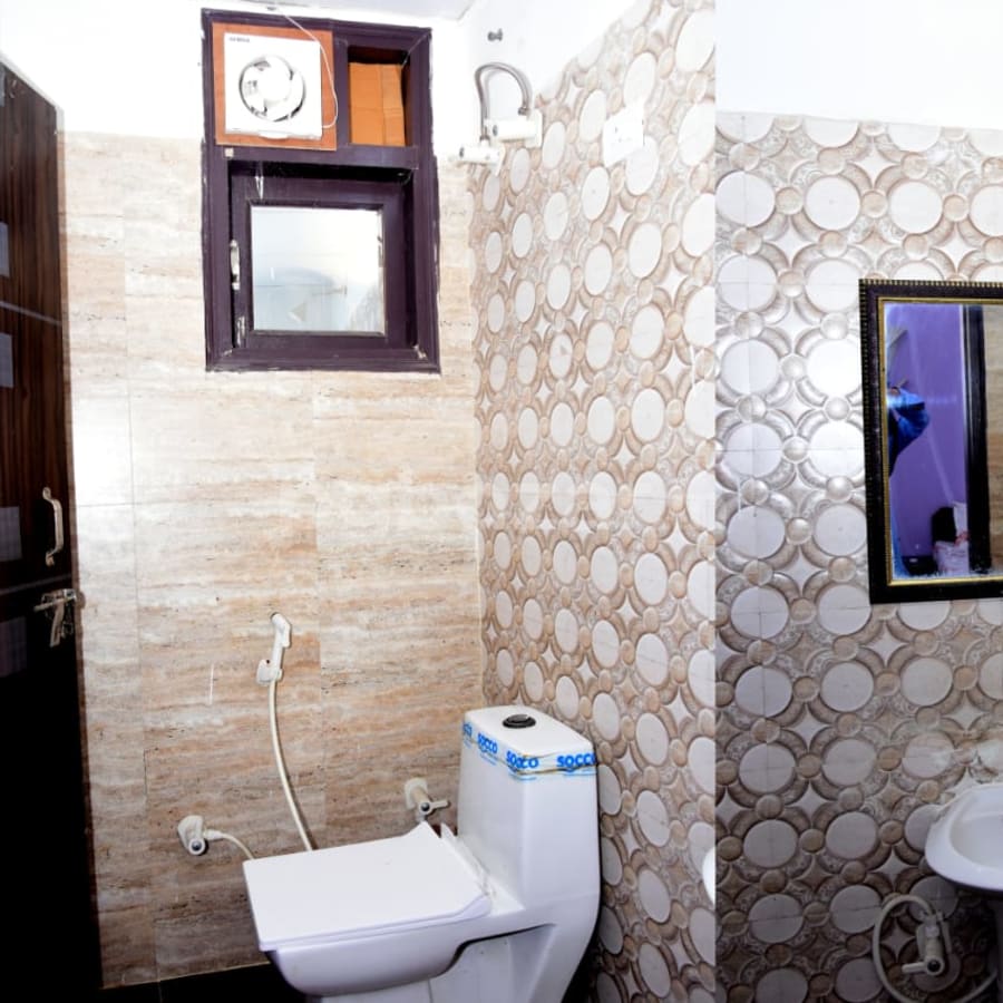 Xact Homes Pg (London Girls) in Sector 126, Noida — photo 1