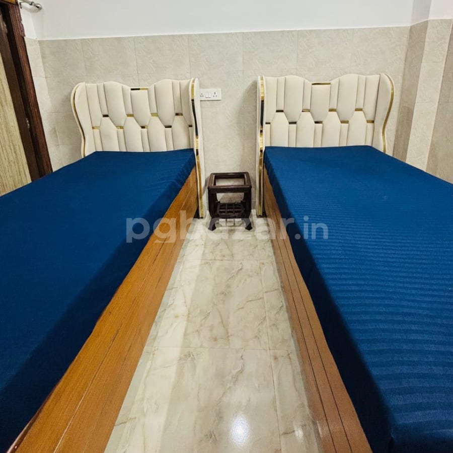 Universe home stay Girl PG in Sector 126, Noida — photo 1
