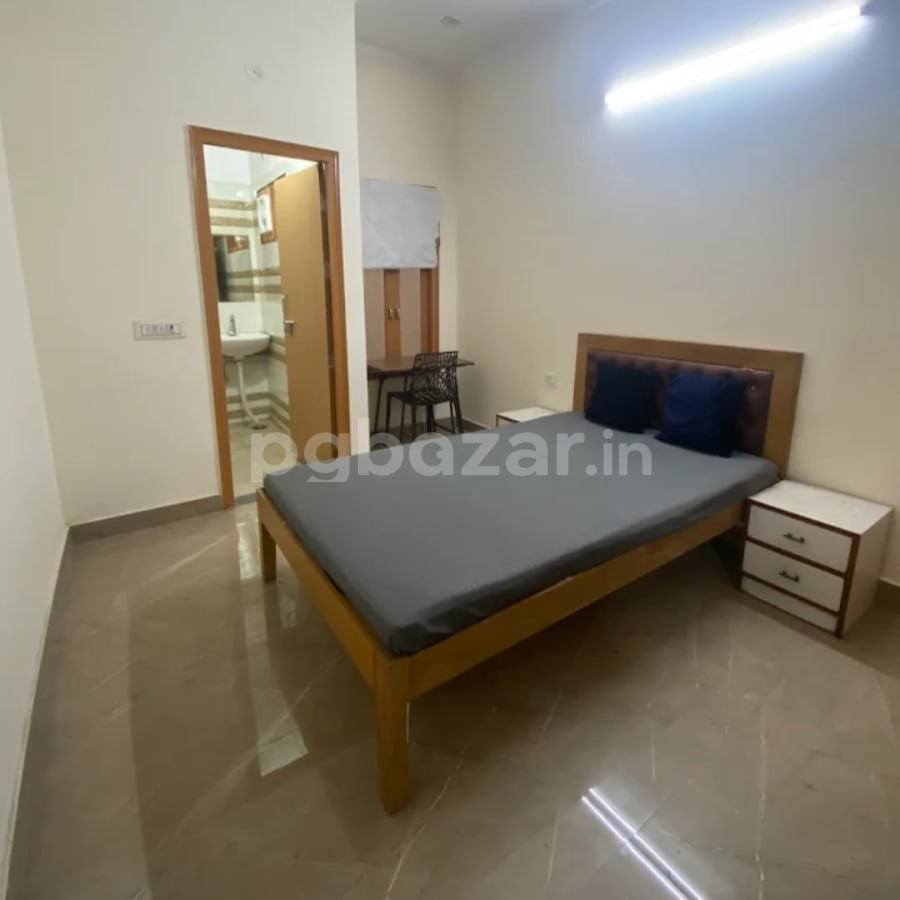 Vizima Living Girls hostel and PG in Sector 126, Noida — photo 1