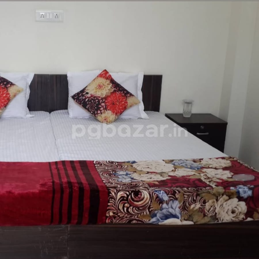 Amy Homes and pg in Sector 126, Noida — photo 1