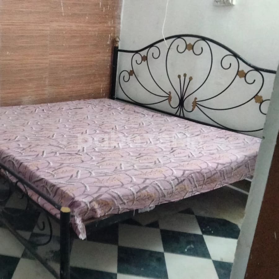 Lucky pg in Rajouri Garden, Delhi — photo 1