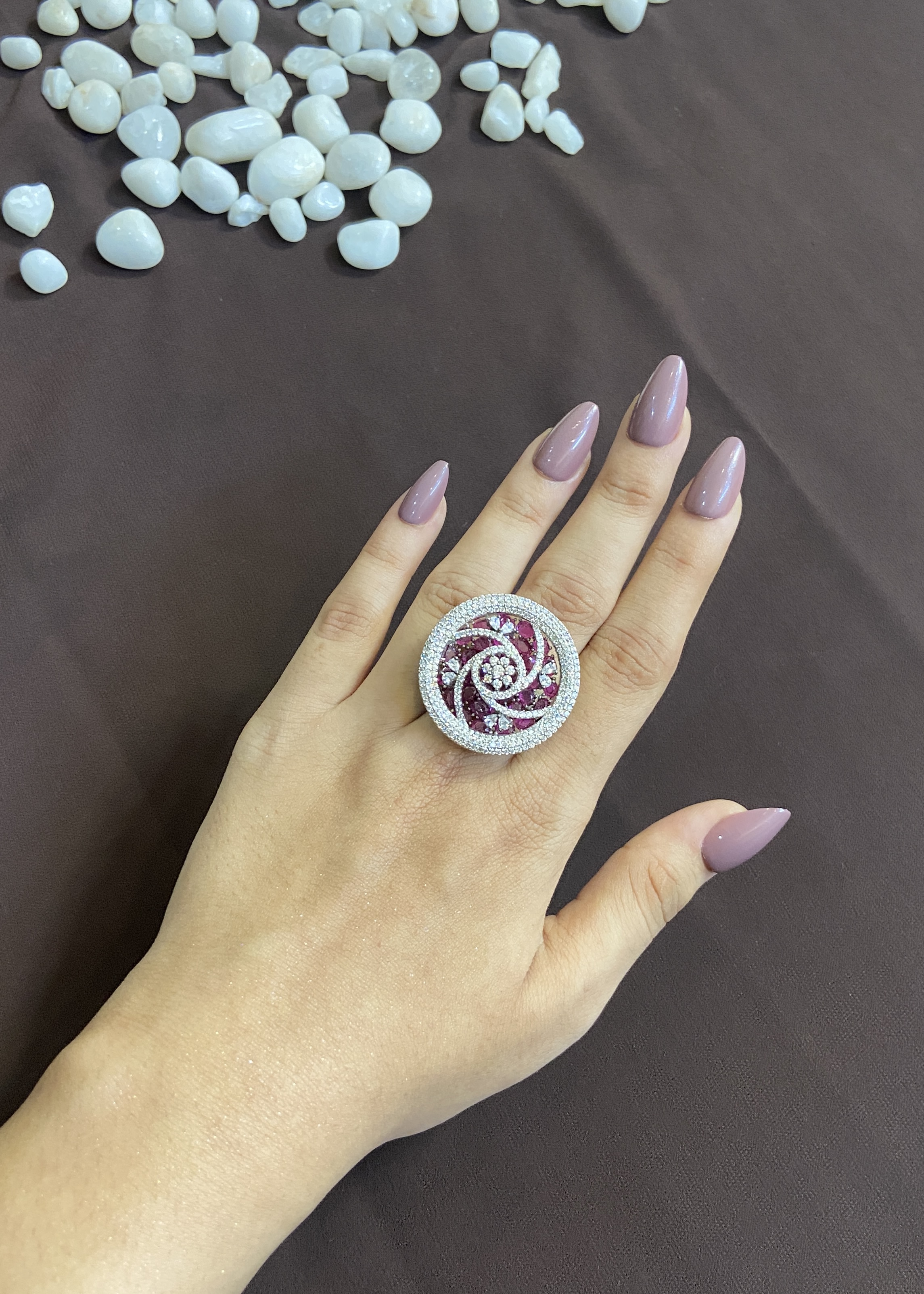 RUBY STONE RING WITH DIAMOND WHEEL STYLE
