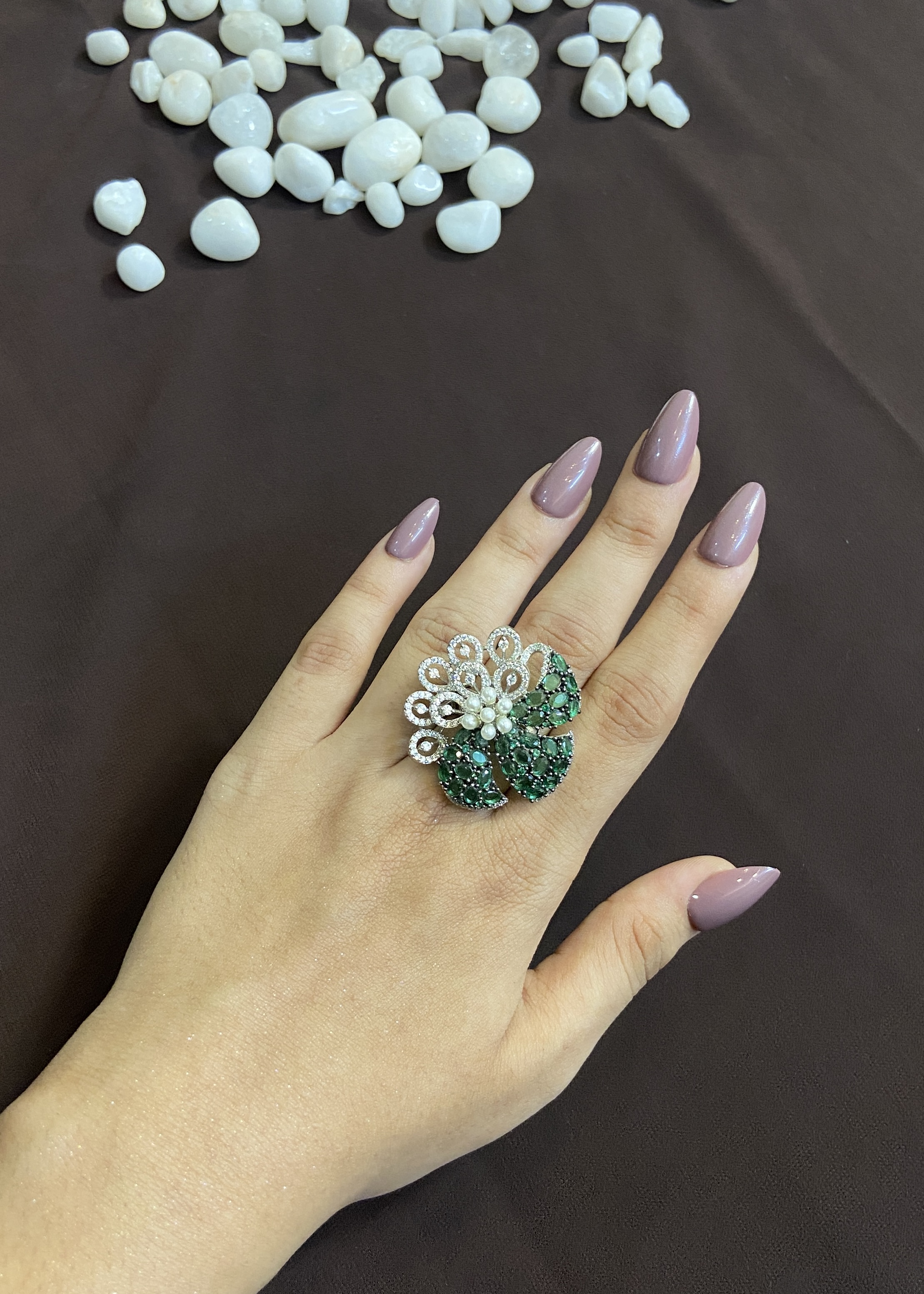 HALF N HALF EMERALD DIAMOND RING WITH SIDE WHITE DIAMONDS
