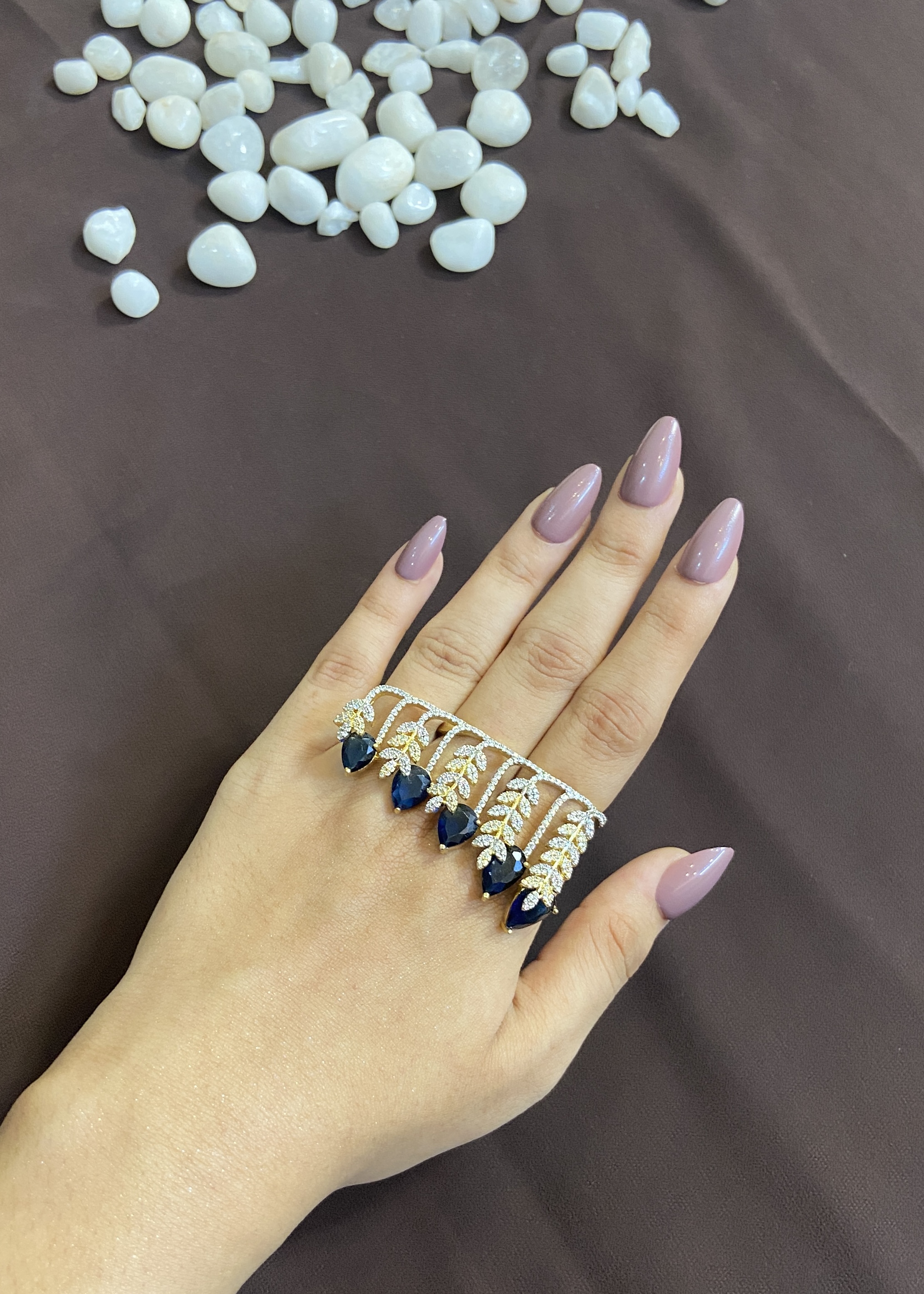 SAPPHIRE STONE DOUBLE FINGER RING