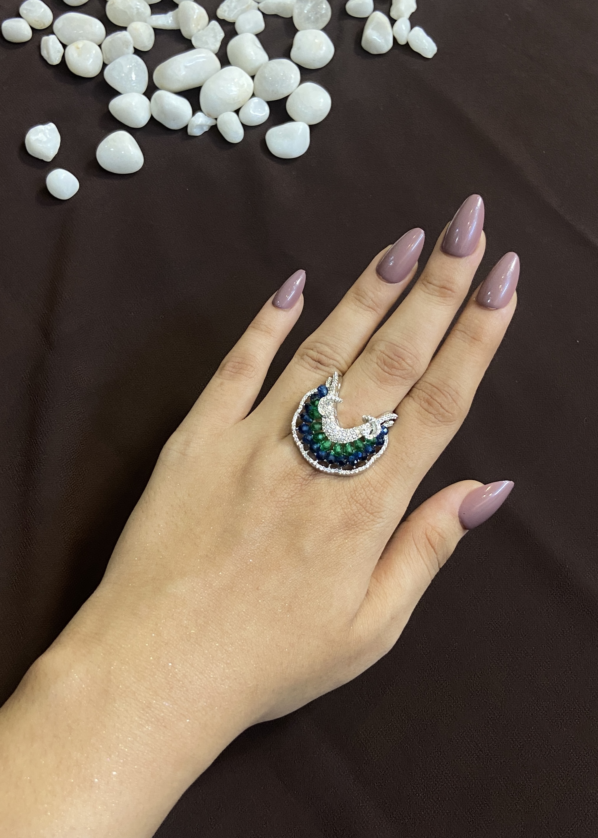 EMERALD & SAPPHIRE CRYSTAL DIAMOND RING