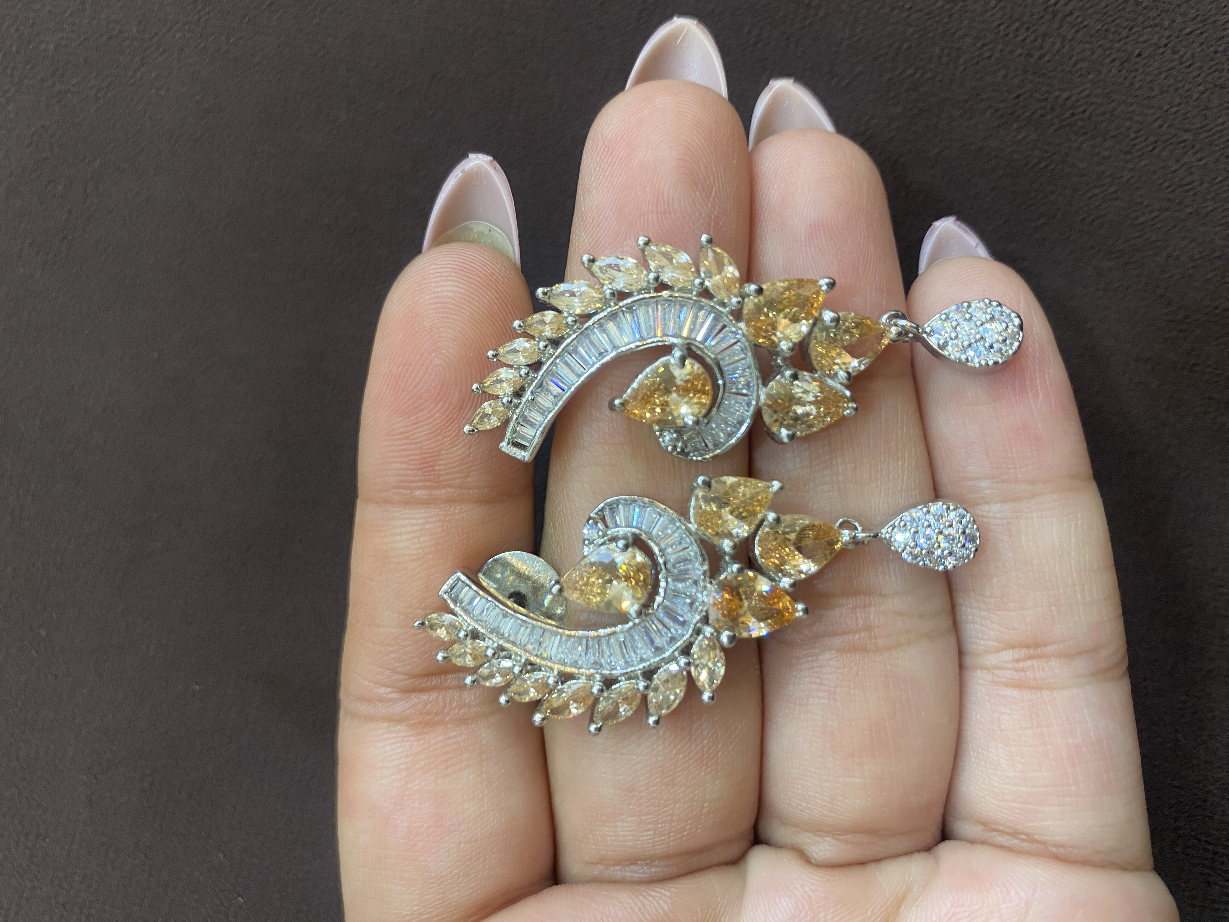 TOPAZ STONE EARRINGS WITH DROP DIAMOND