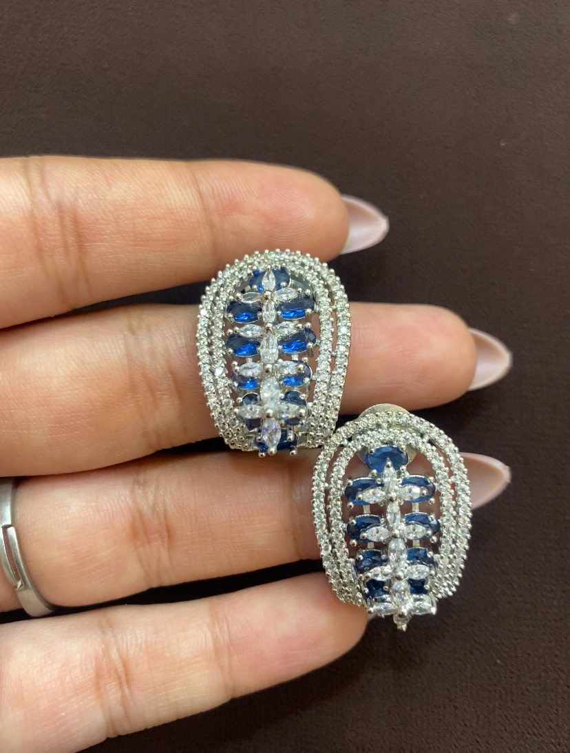WATER BLUE STONES WITH DIAMOND SIDES BALI