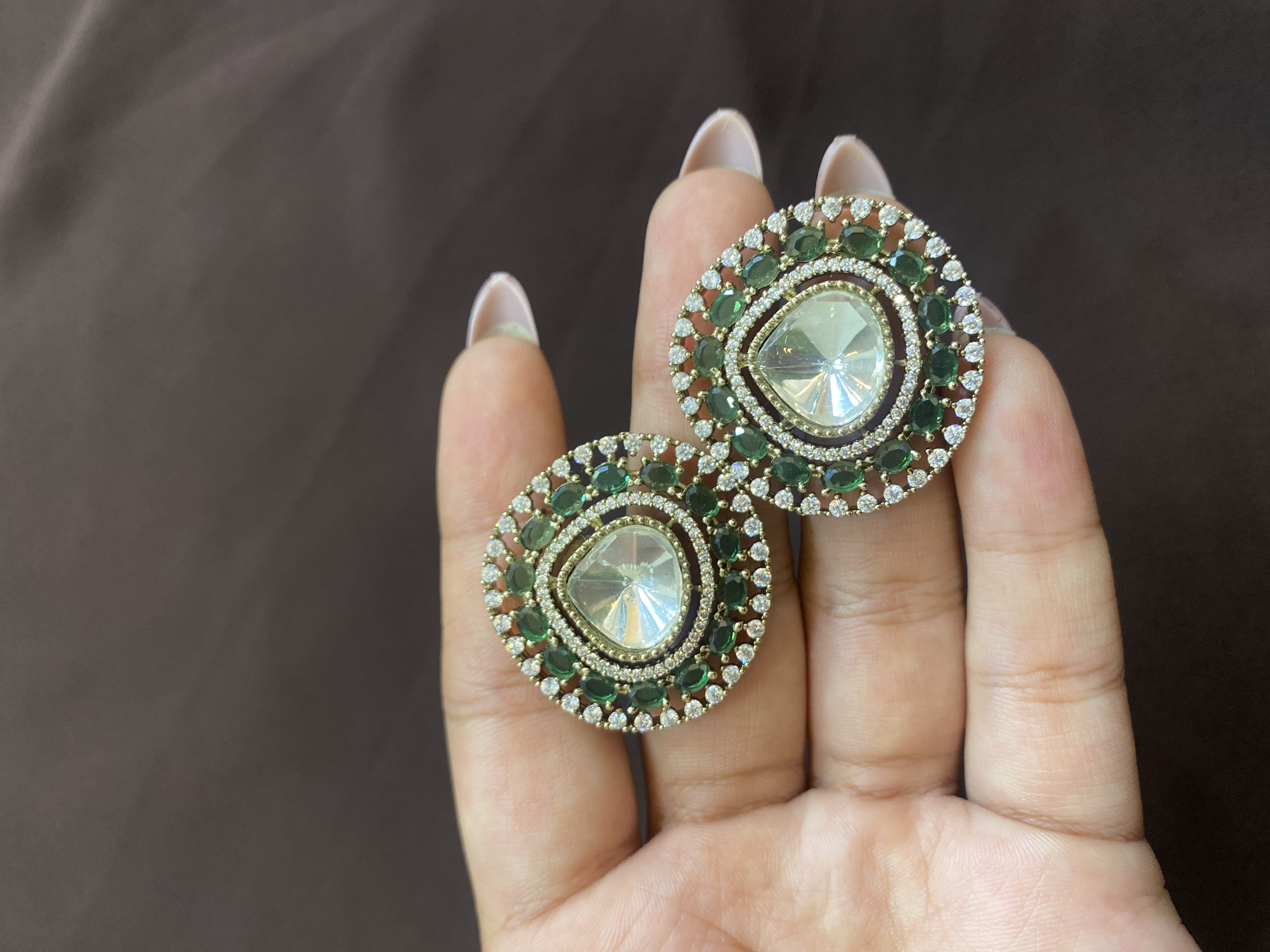 MOISSANITE DIAMOND EMERALD GREEN TOPS