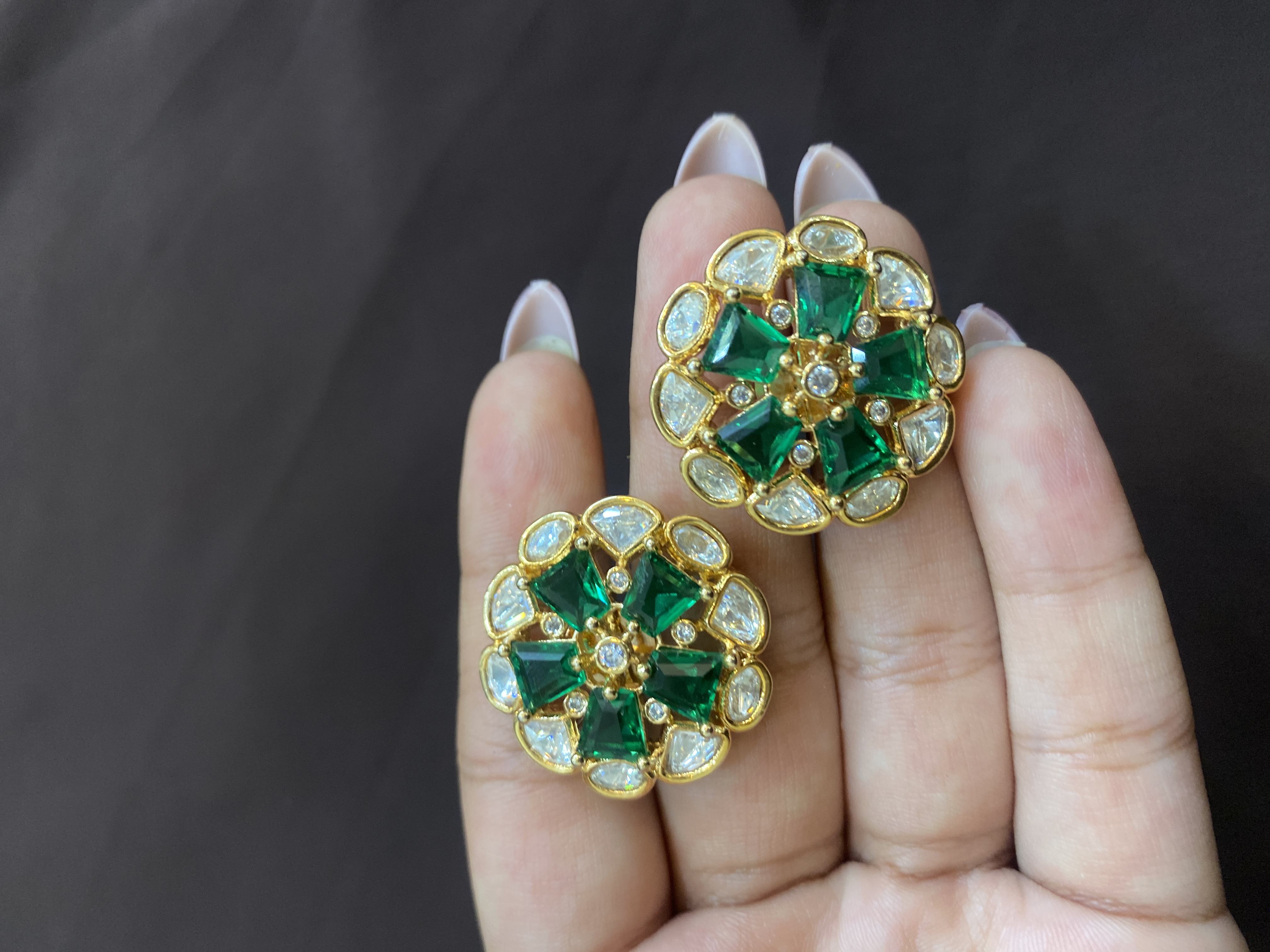 MOISSANITE KUNDAN EMERALD DIAMOND TOPS