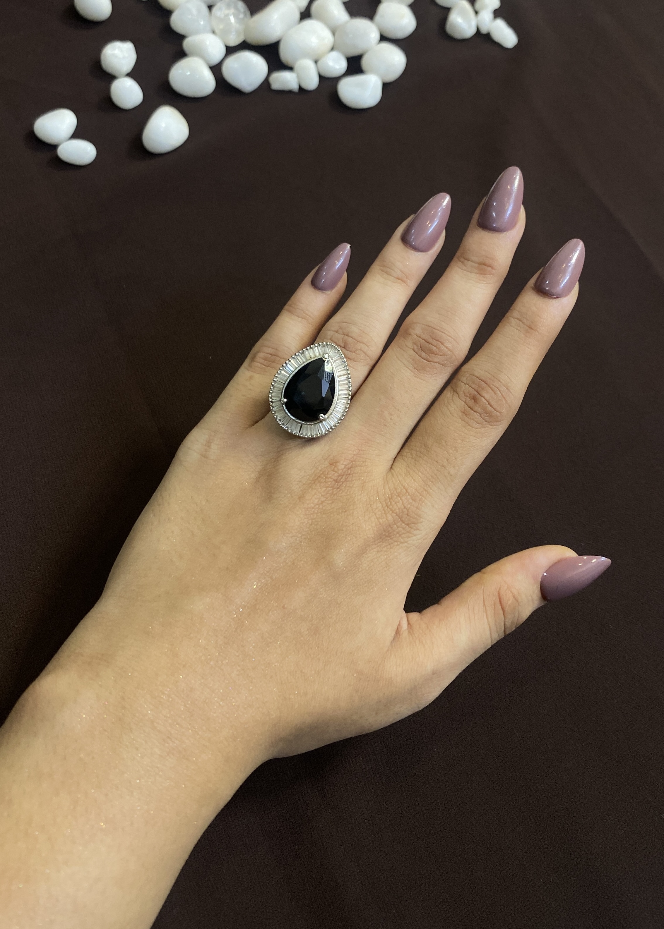 BLACK PEAR STONE WITH SILVER BUGGET DIAMOND RING