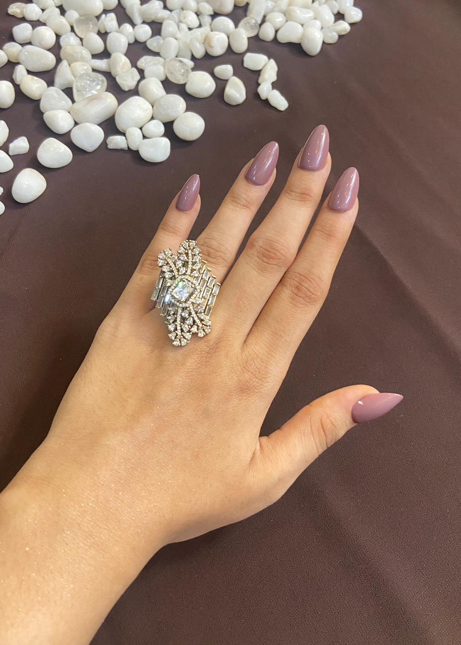 VICTORIAN BUGGETS DIAMOND RING