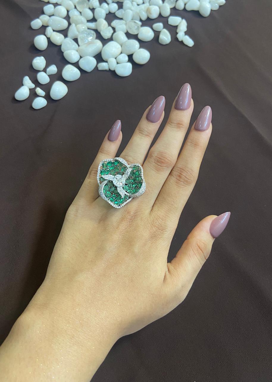 3 PETAL EMERALD DIAMOND RING