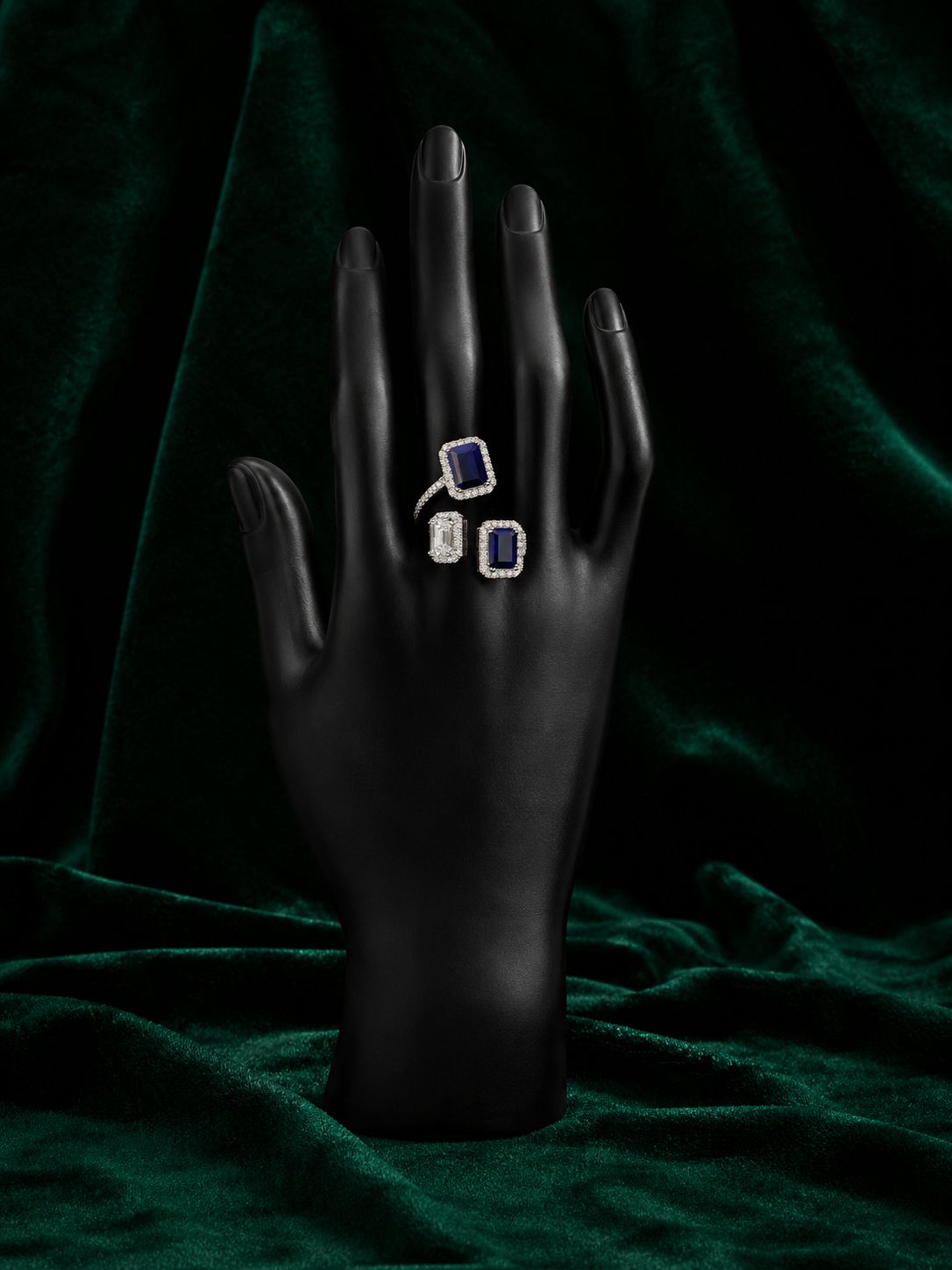 3 STONE SAPPHIRE RING