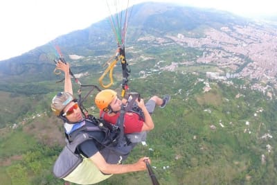 4 Hours Paragliding C13 with Transportation en Medellín, Antioquia – foto 3