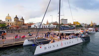 Atardecer de lujo en catamarán en Cartagena con bebidas y música. en Cartagena de Indias, Bolívar – foto 6