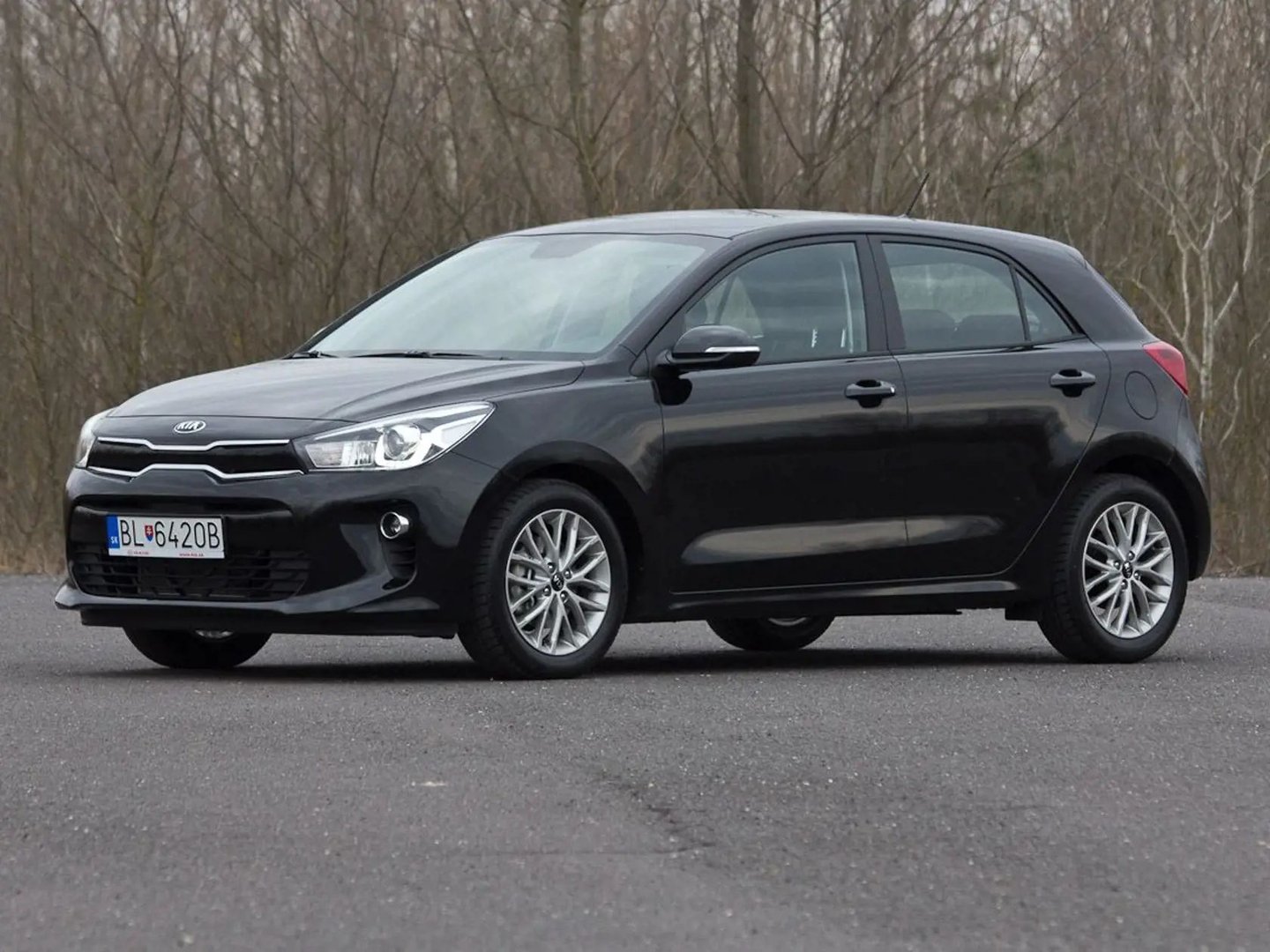 Rio 1.0 T-GDI 120 GT Line black