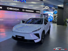 5 60.9 kWh (211 Hp) EV