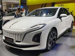 E-QM5 54 kWh (136 Hp)