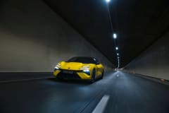 Emeya 102 kWh (612 Hp) AWD Electric