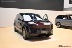 ES9 102 kWh (707 Hp) 4WD Electric