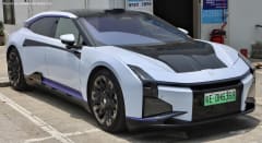 Z 120 kWh (672 Hp) i4WD 4 Seater