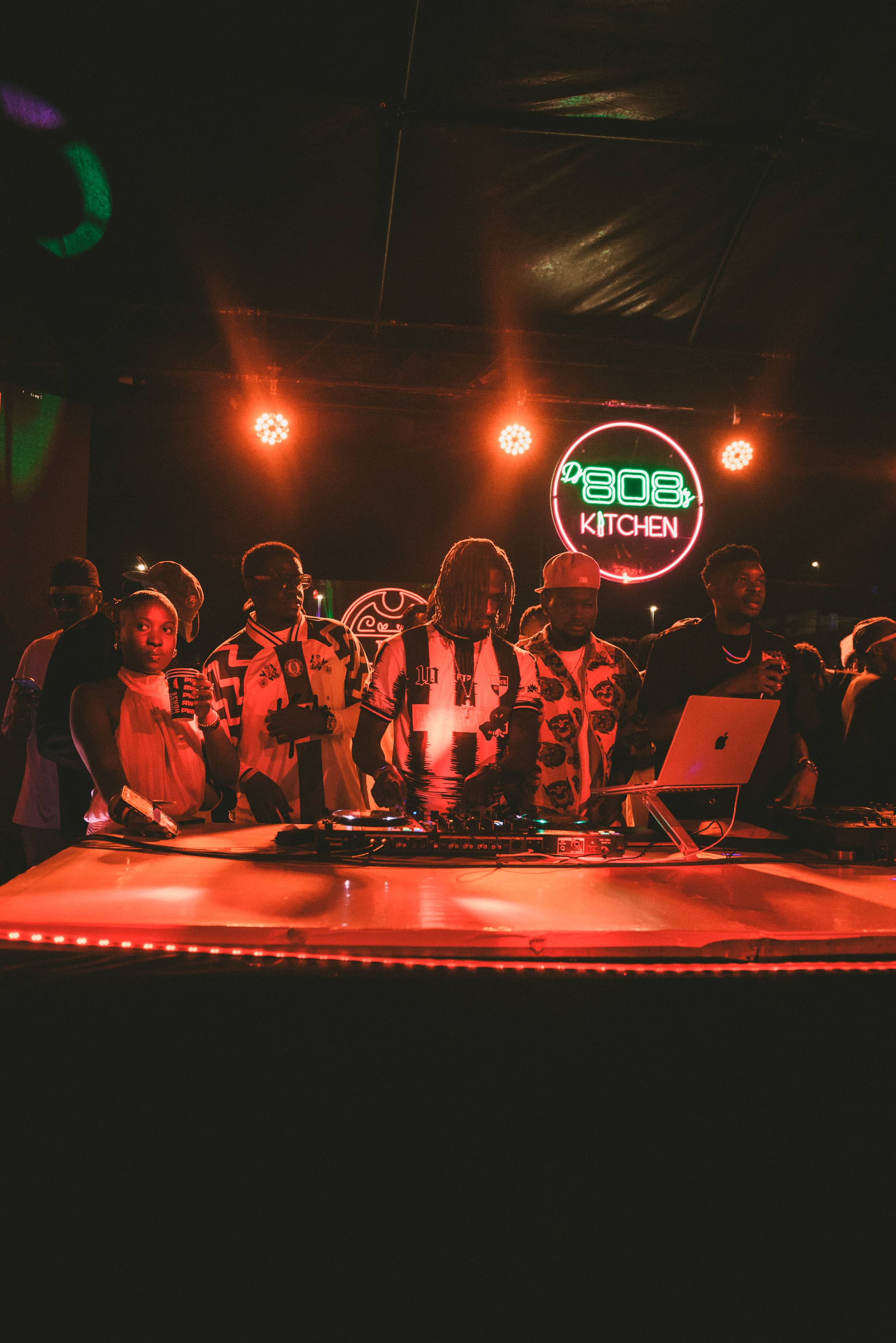 808's KITCHEN OUT OF OFFICE photo 21