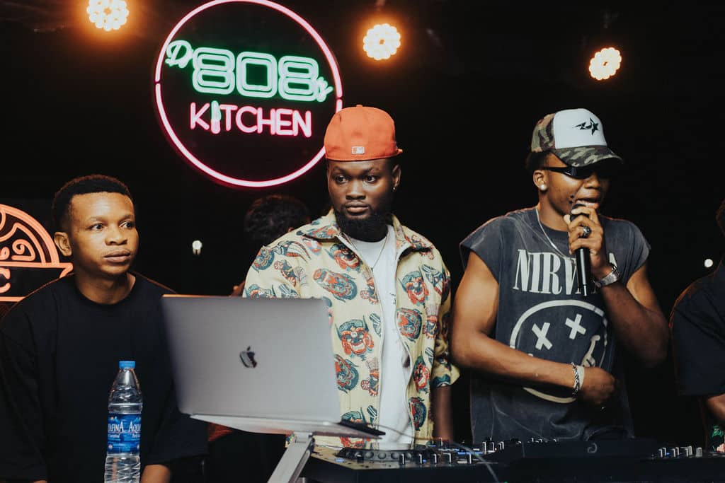 808's KITCHEN OUT OF OFFICE photo 16