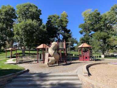 Northridge Rec Center atmosphere and seating