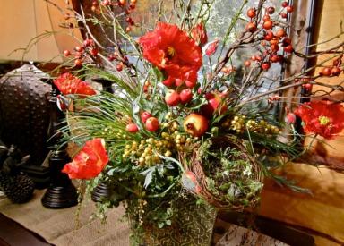 Wild Petals Home Decor dining area
