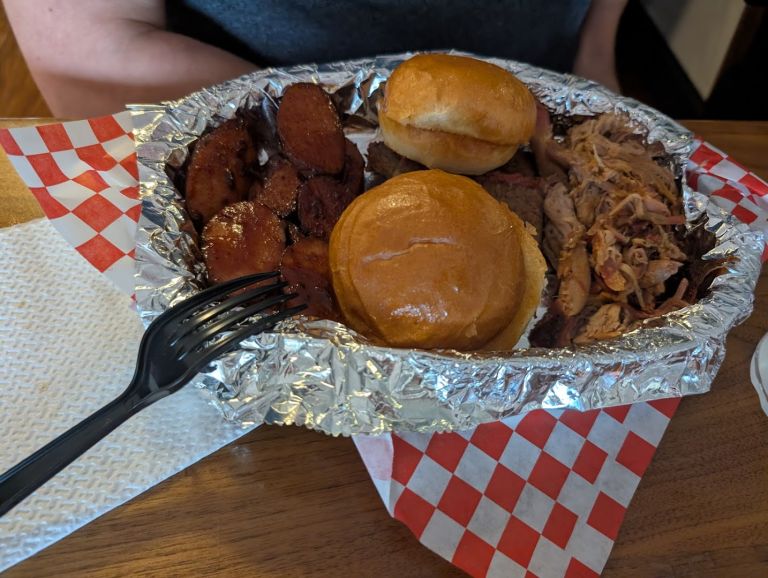 B-Man's BBQ exterior entrance