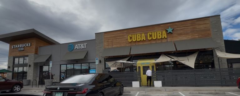Cuba Cuba Castle Rock atmosphere and seating