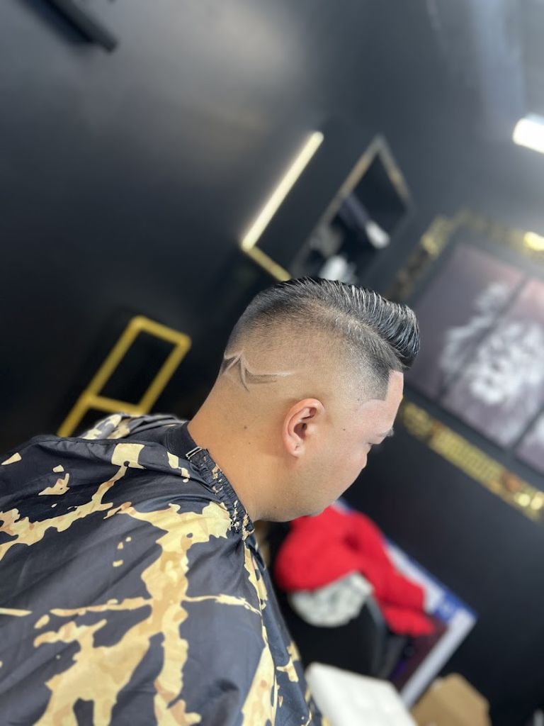 Ak's Barbershop & Salon Studio dining area