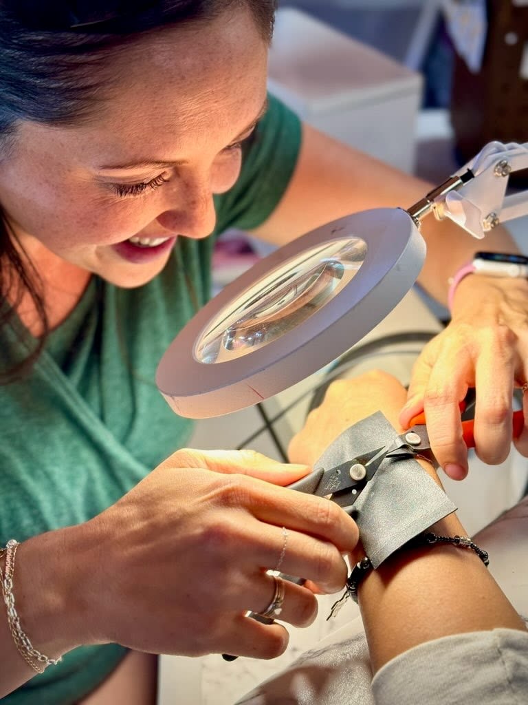 Adornable Permanent Jewelry & Ear Piercing atmosphere and seating