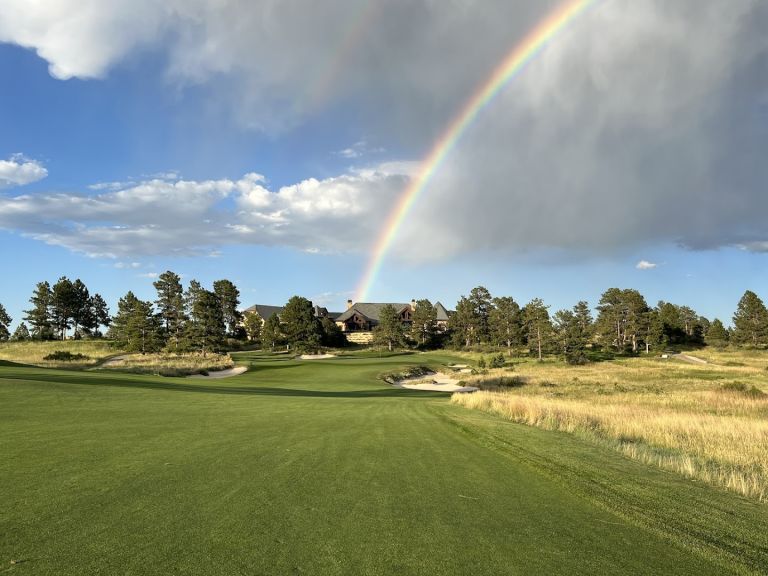 Colorado Golf Club dining area