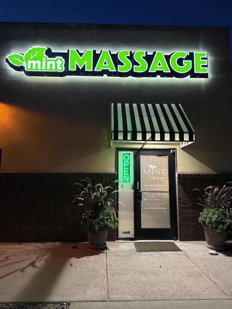 Mint Massage Lone Tree exterior entrance