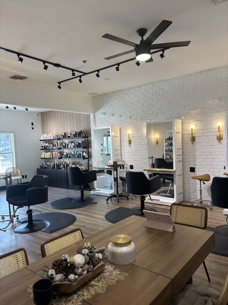 Bella Vista Salon exterior entrance