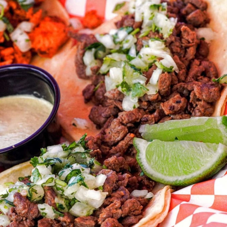 Tacos por Dias featured offerings