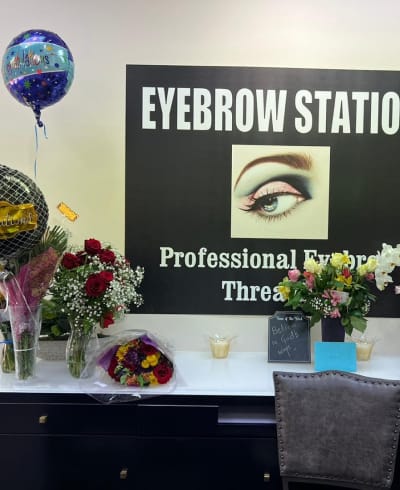 Eyebrow Station